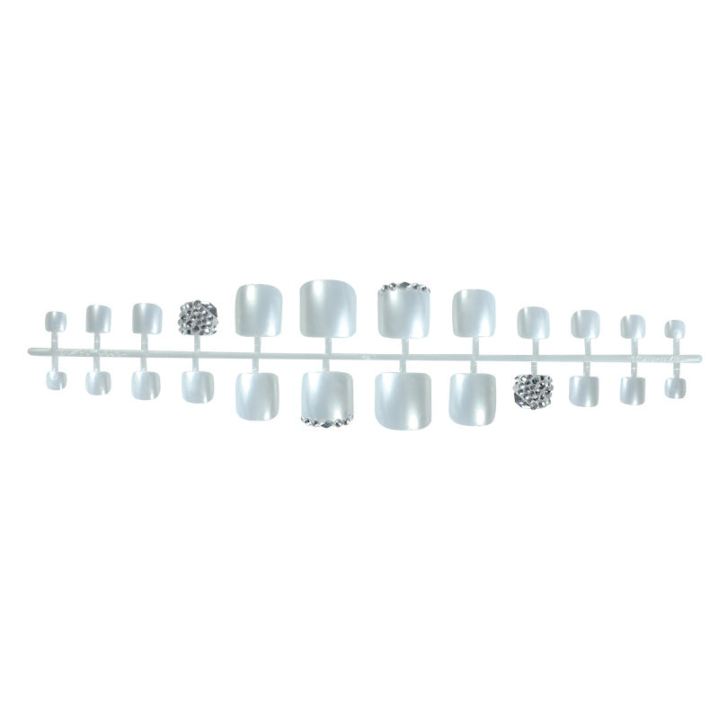 Glamorous Rhinestone Accented Press-On Nails Kalsten