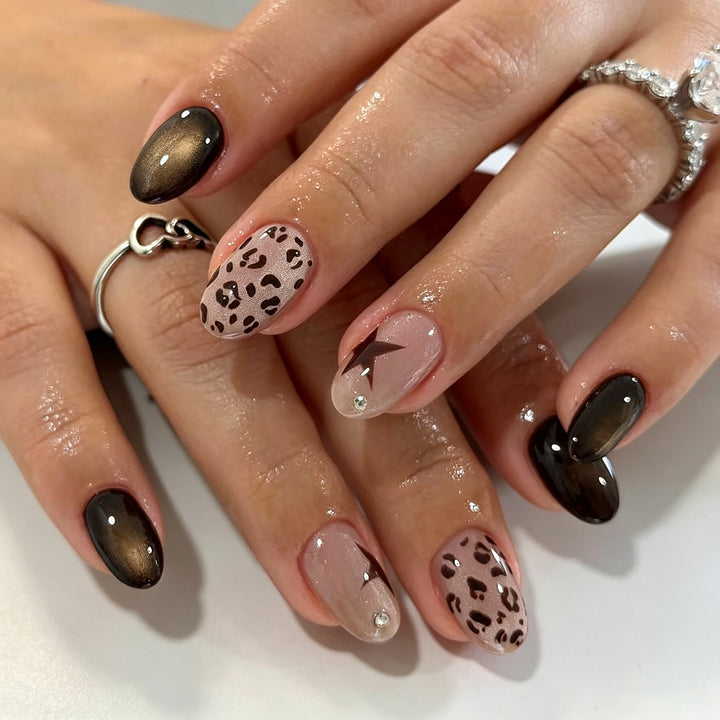 Luxury Leopard Print Press-On Nail Art