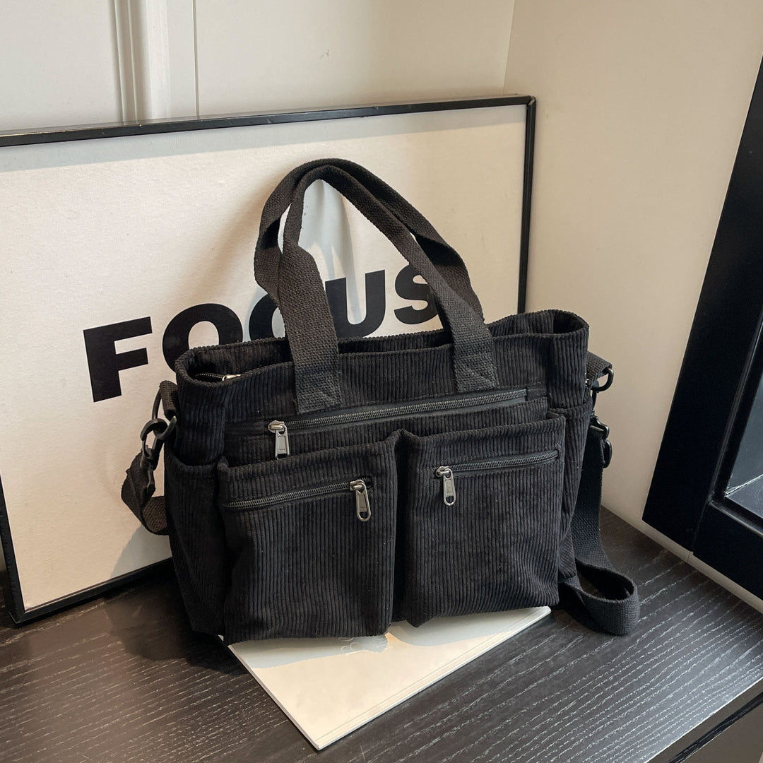 Durable shoulder bag with multiple compartments Kalsten