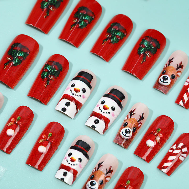 Festive artificial nails in Christmas design Kalsten