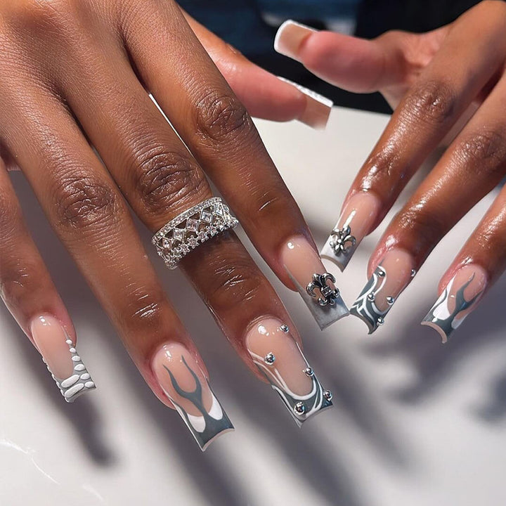 Decorative Press-On Nails with Artistic Design Elements Kalsten