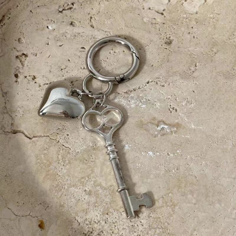 Heart-Shaped Keychain Kalsten