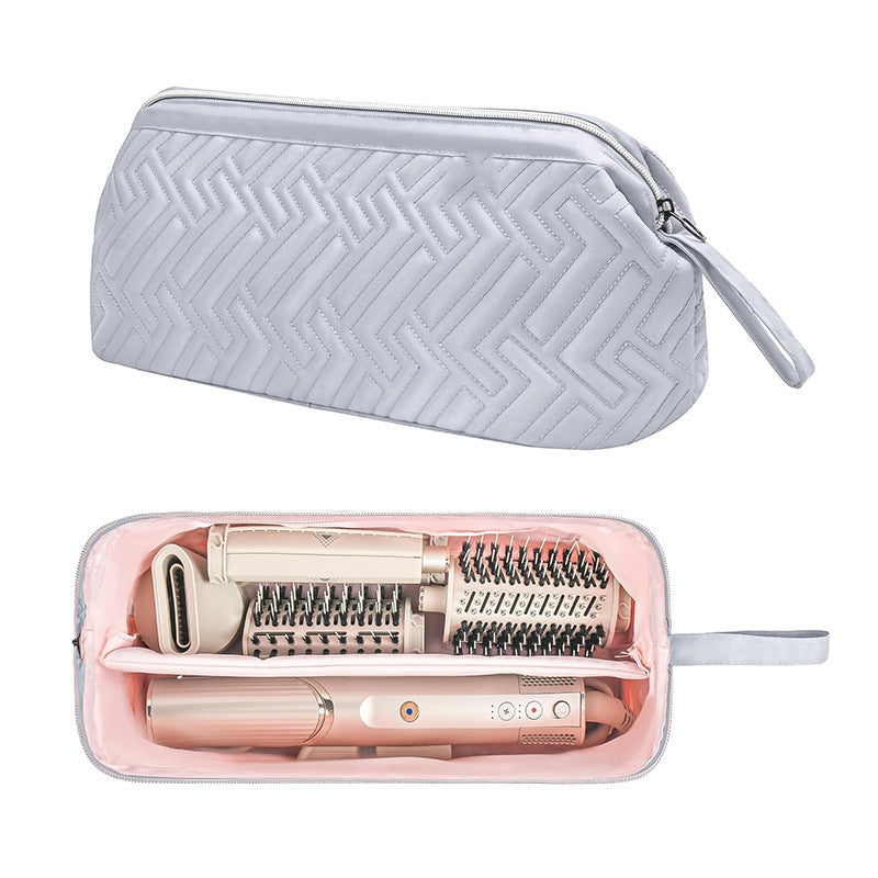 Cosmetic bag with multiple compartments and water-repellent inner lining Kalsten