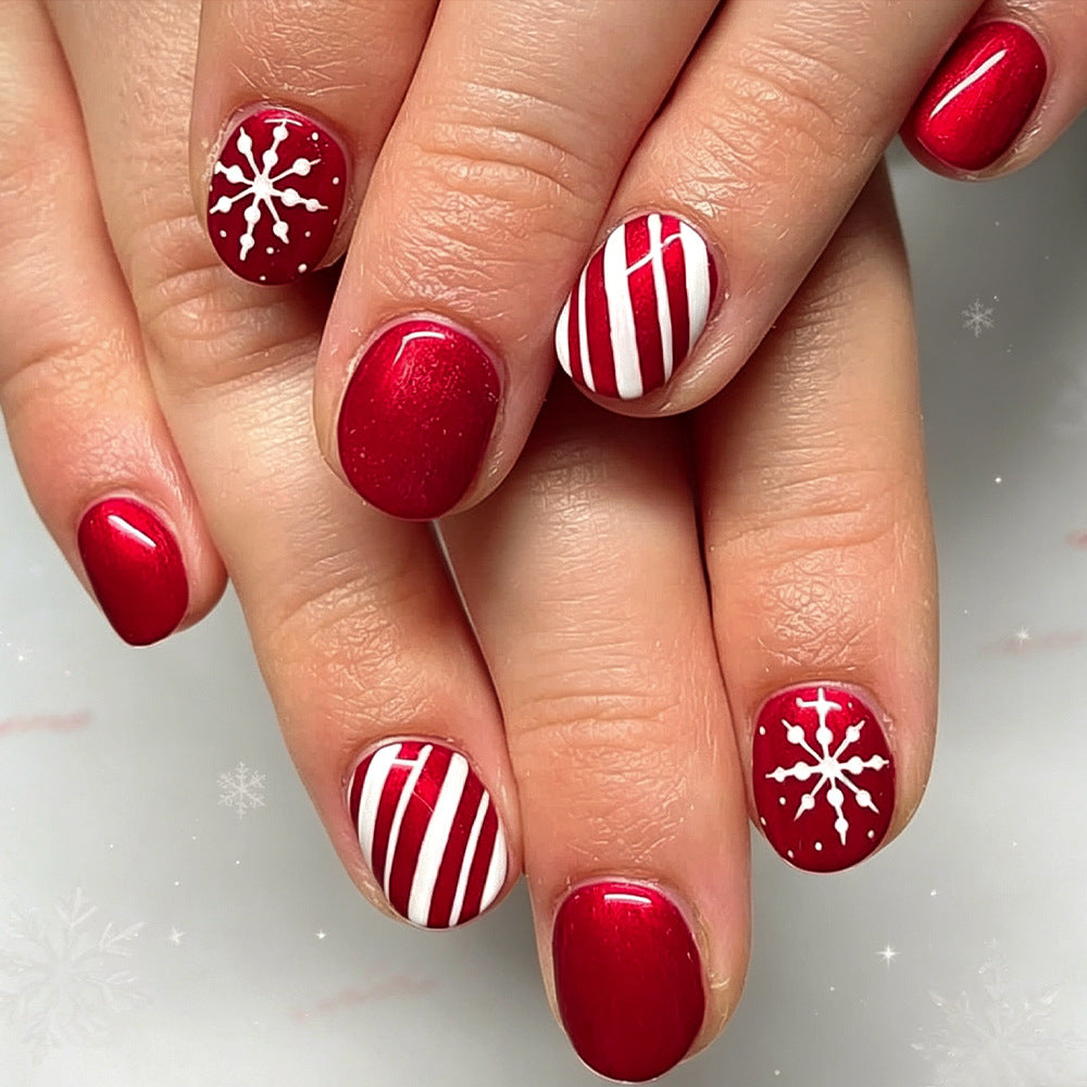 Festive Winter-Themed Press-On Nail Set Kalsten