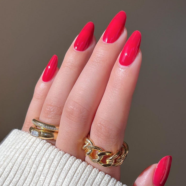 Elegant artificial nails with glossy surface Kalsten