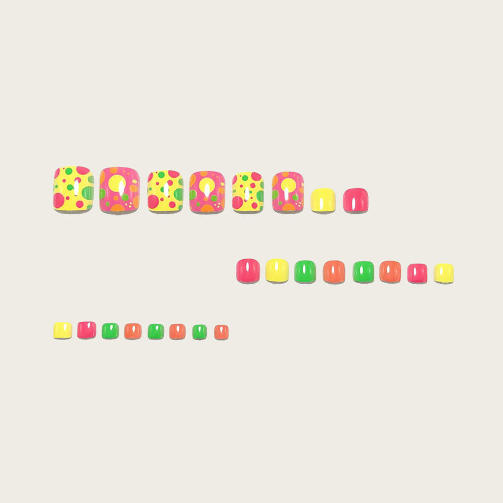 Colorful artificial nails in a set Kalsten