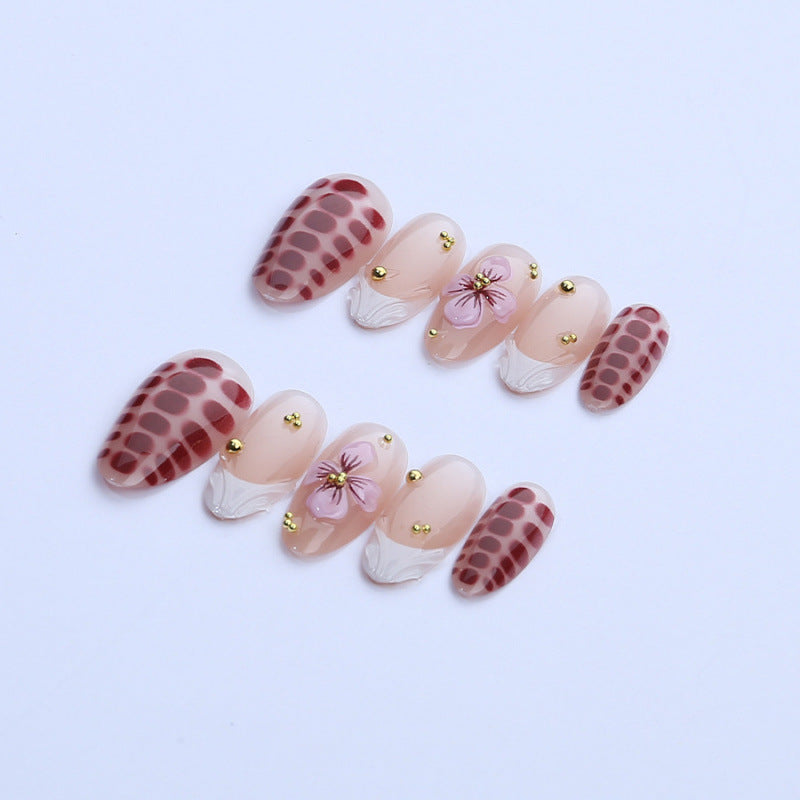 Elegant Floral-Embossed Press-On Nail Art Set