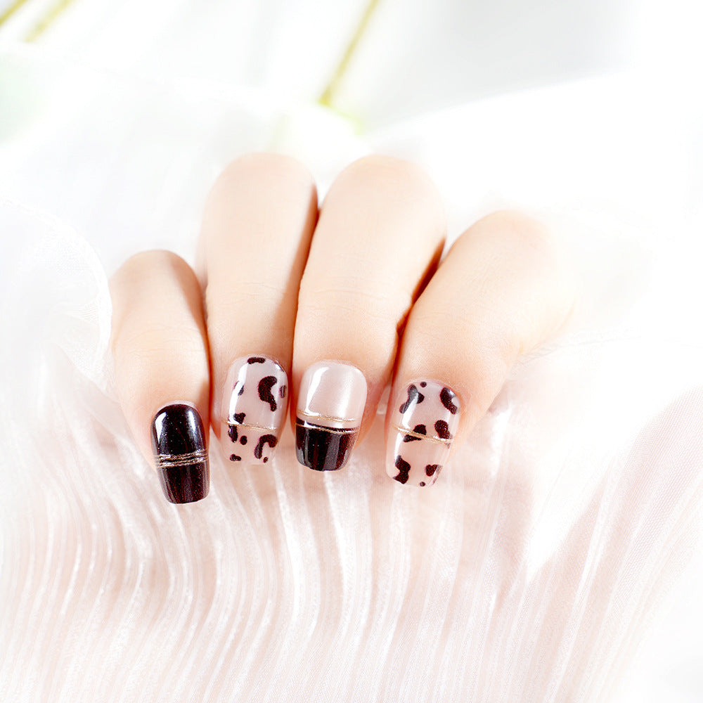 Artistic Press-On Nail Art Set Kalsten