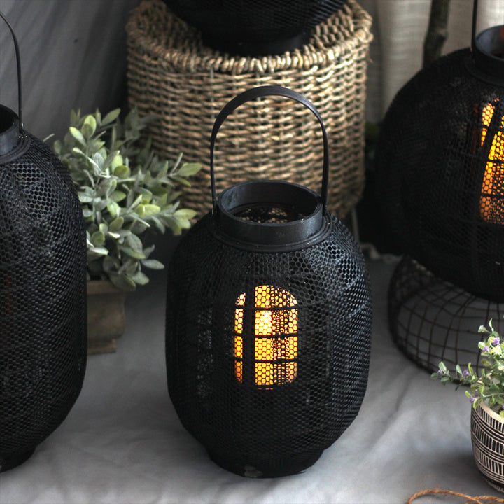 Elegant metal lantern with net design Kalsten