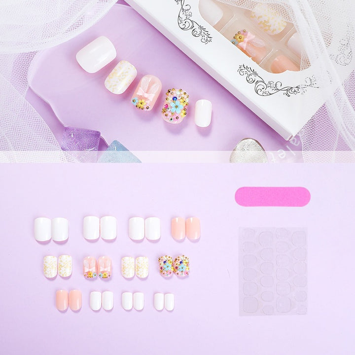 Elegant artificial nail set with colorful accents Kalsten