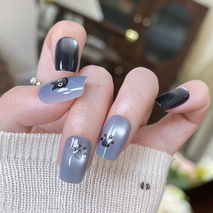 Themed Nail Art with Animal Motifs Kalsten
