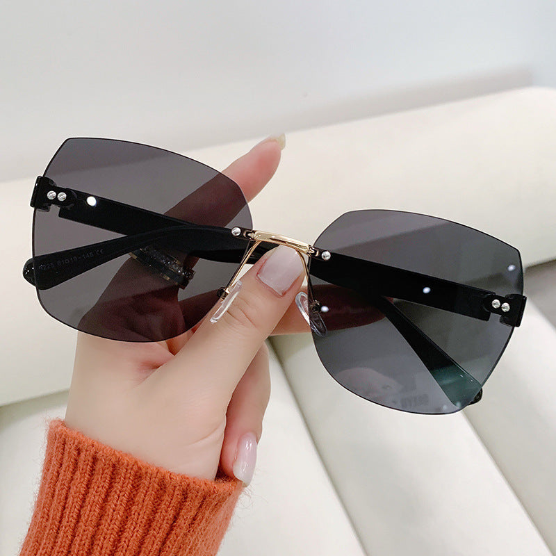 Women’s elegant sunglasses with innovative design Kalsten