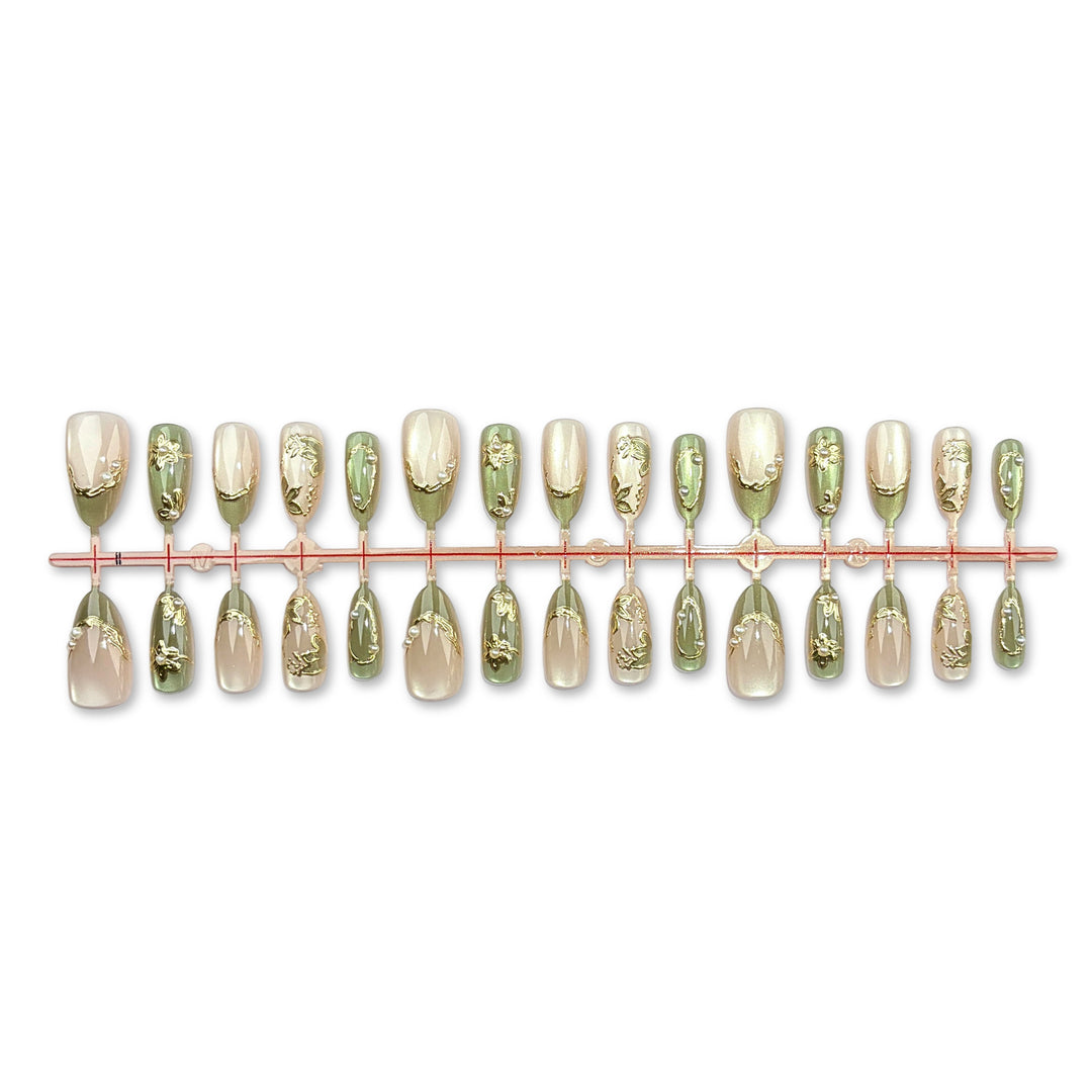 Artful Nail Tips Kalsten