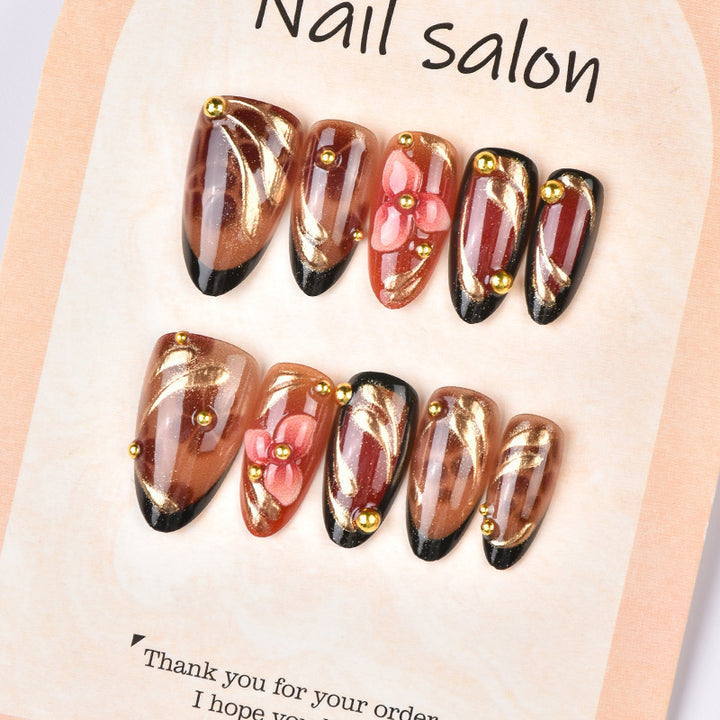 Elegant and creative art nails Kalsten