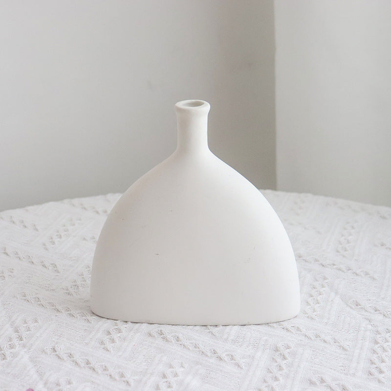 Elegant Minimalist Decorative Vase