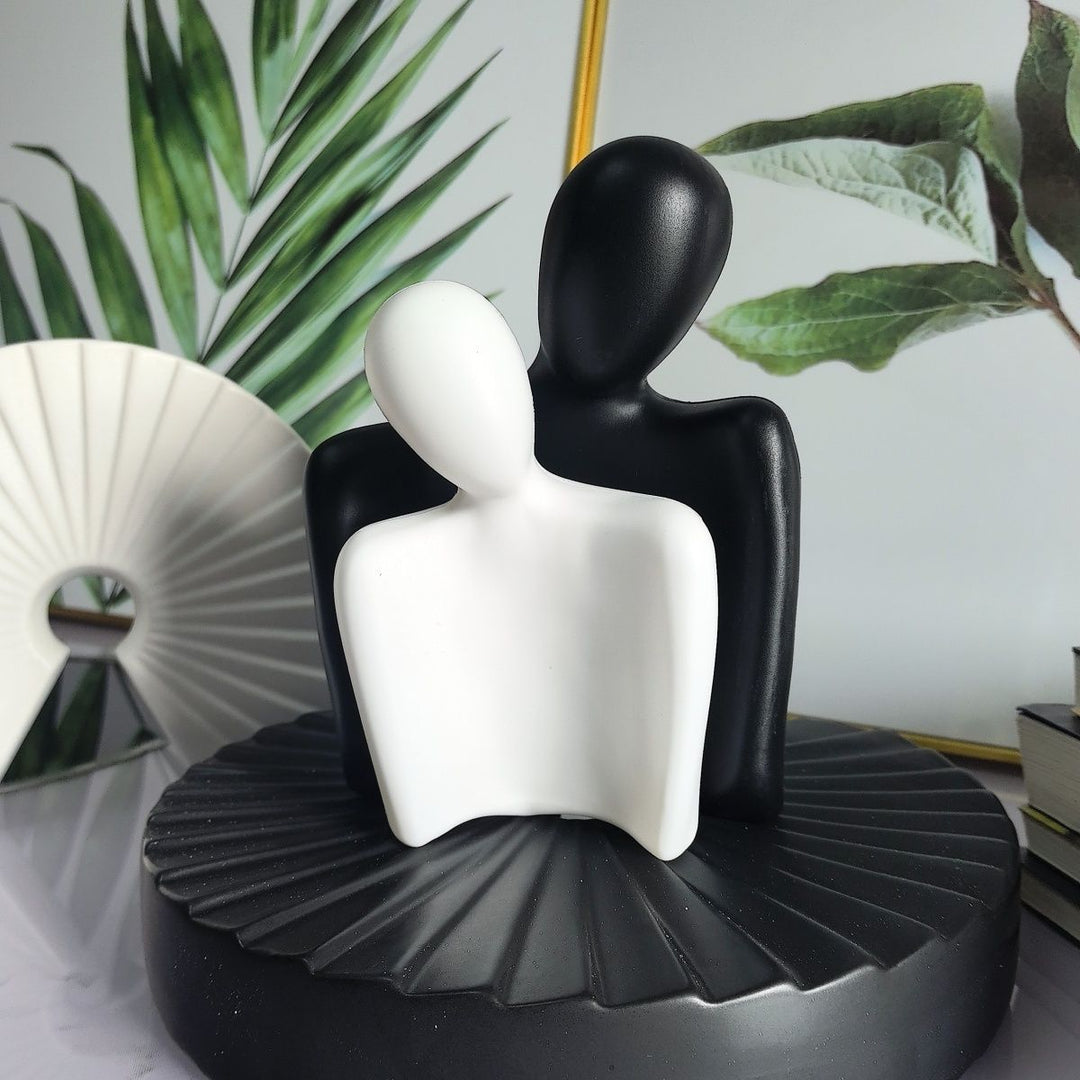 Artistic Dual Figure Decoration Kalsten
