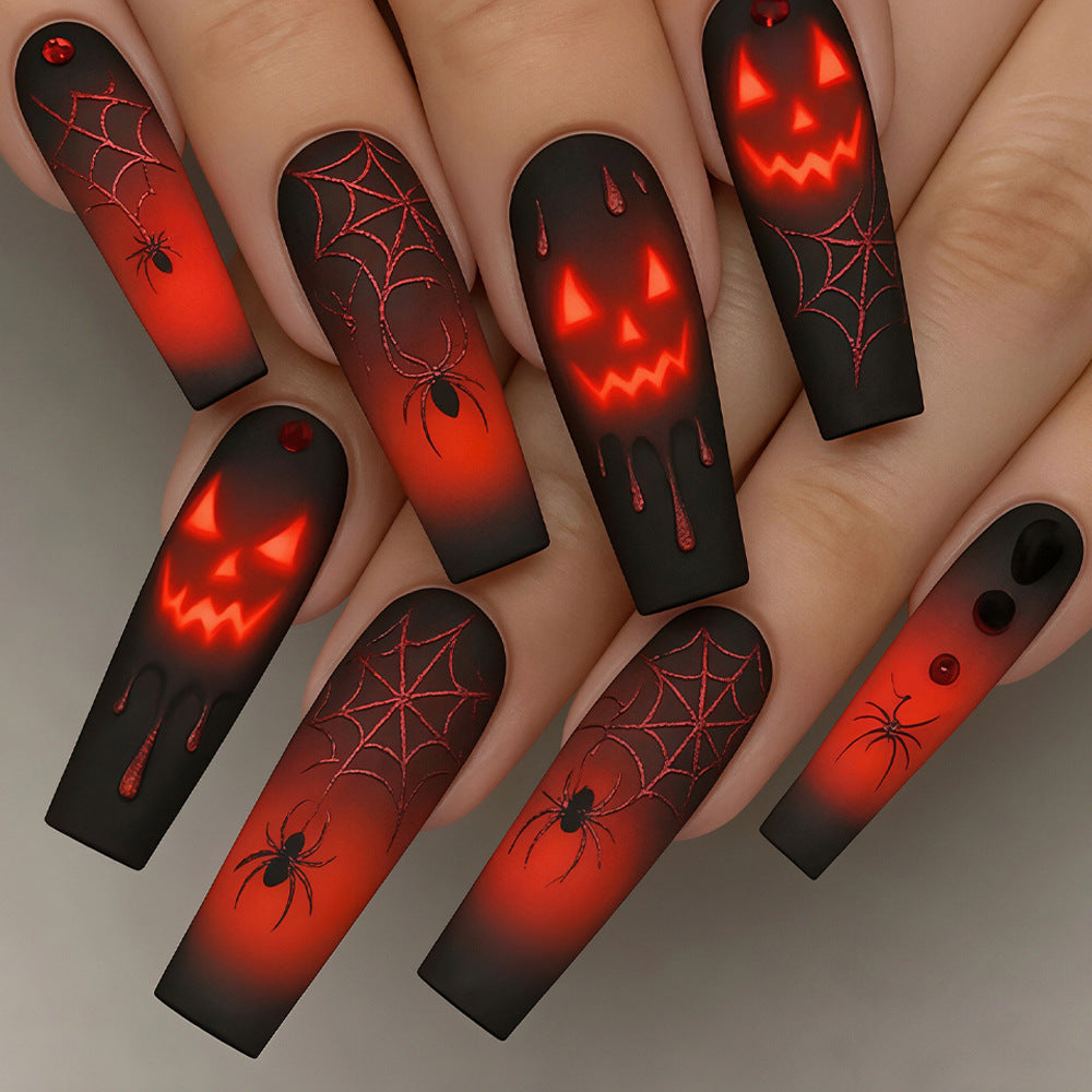 Spooky Themed Press-On Nail Art Kalsten