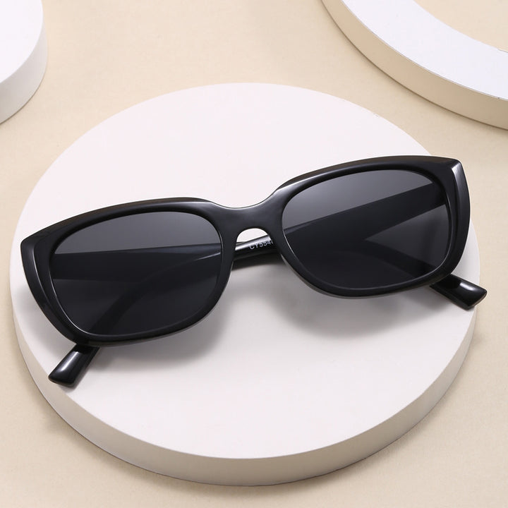 Women's trendy Cat-Eye sunglasses in minimalist design Kalsten