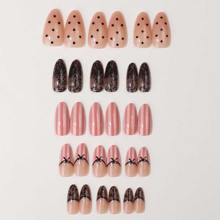 Elegant Lace-Inspired Press-On Nail Set Kalsten