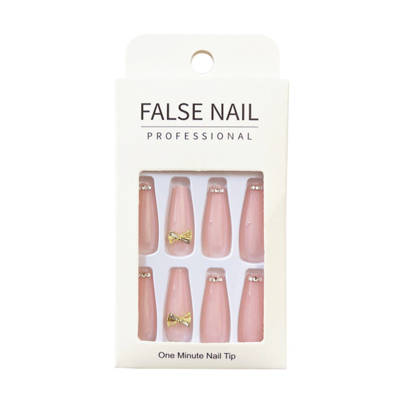 Glamorous artificial nails with sparkling accents Kalsten