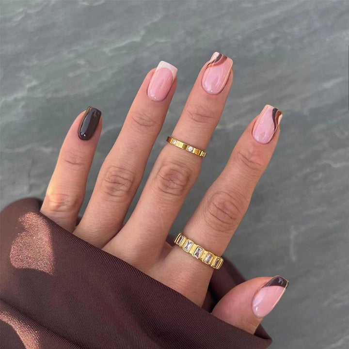 Artful nail extensions with an elegant leaf pattern Kalsten