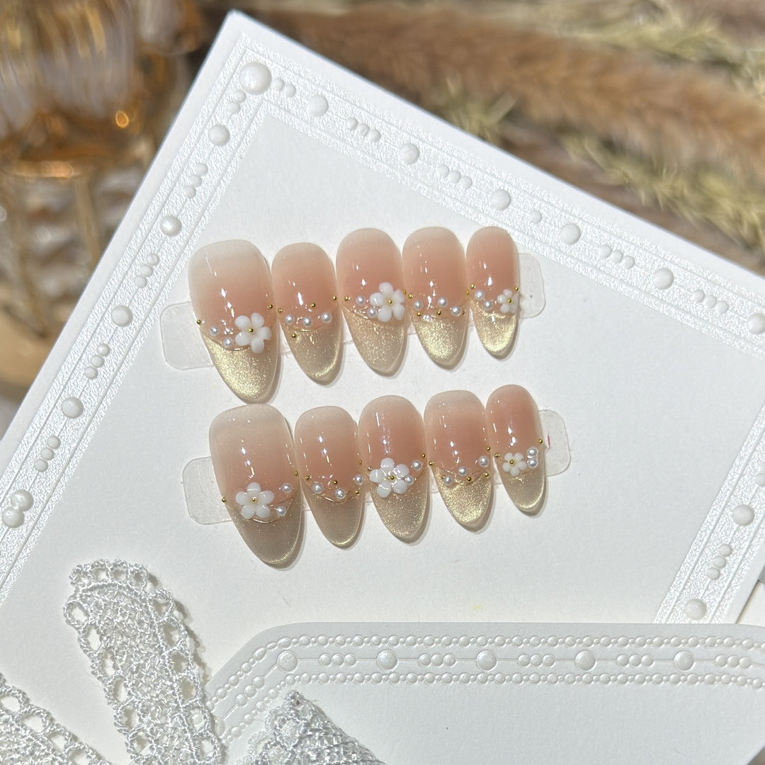 Decorative Press-On Nail Art Set with Floral Accents Kalsten