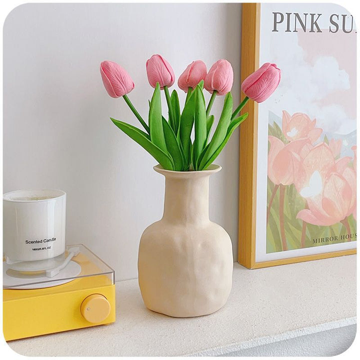Realistic Decorative Tulip Flower Arrangement
