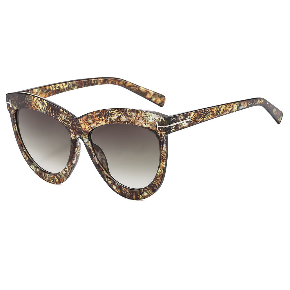 Stylish Cat-Eye Sunglasses with Slim Metal Accents Kalsten