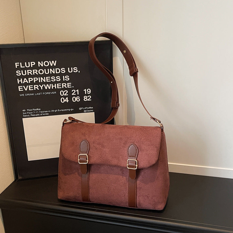 WoChic Vintage-Style Messenger Bag Kalsten