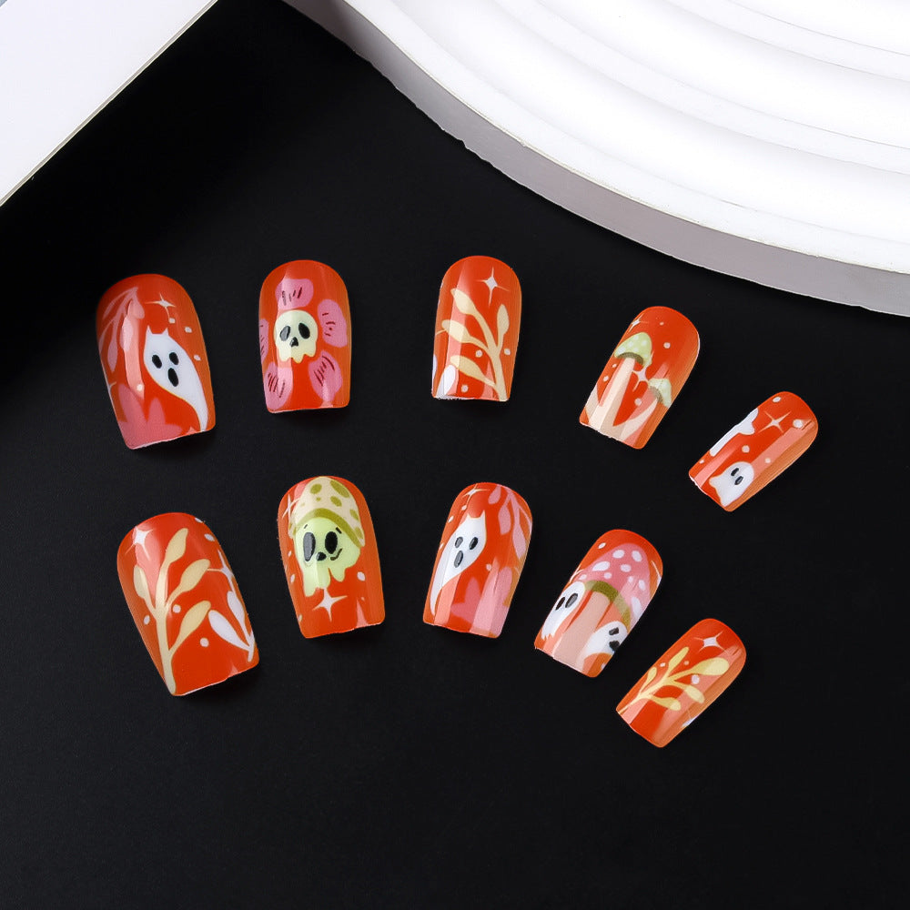 Creative Halloween-Themed Nail Art Kalsten