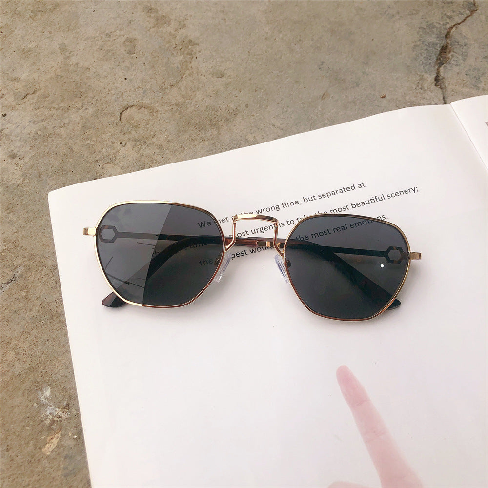 Vintage-Inspired Geometric Frame Sunglasses Kalsten