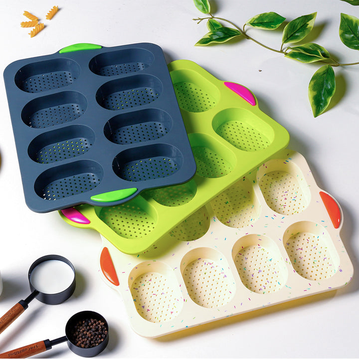 Silicone muffin baking pan with non-stick coating and practical handles Kalsten