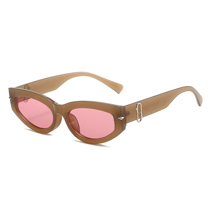 Retro-Inspired Cat-Eye Sunglasses with Bold Frame Kalsten