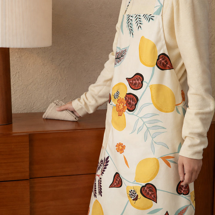 Cooking apron with adjustable neck strap, large front pocket, and lightweight cotton blend Kalsten