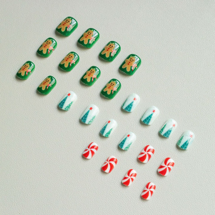 Festive Holiday-Themed Nail Art Set  1790957993