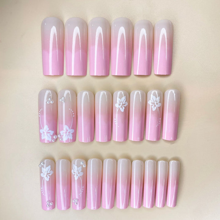 Elegant Floral Nail Extensions Kalsten