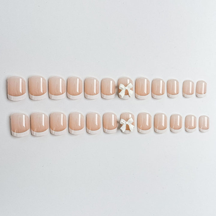 Nail Art Fake Nails Set with Elegant Bow Accents Kalsten