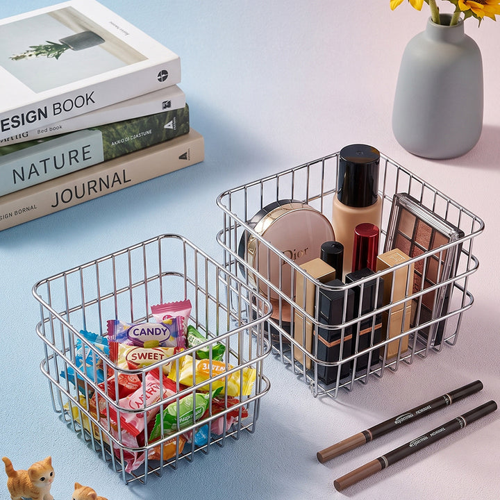 Elegant table organizer made of metal rods Kalsten