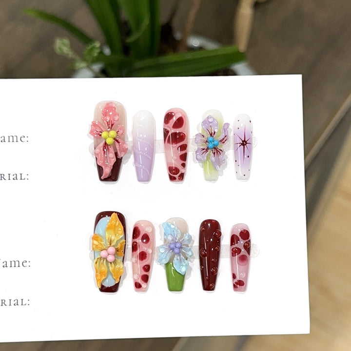 Artistic Floral Press-On Nail Set
