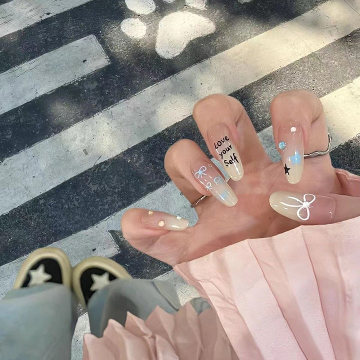 Artificial Nails in Stylish Ombre Design Kalsten