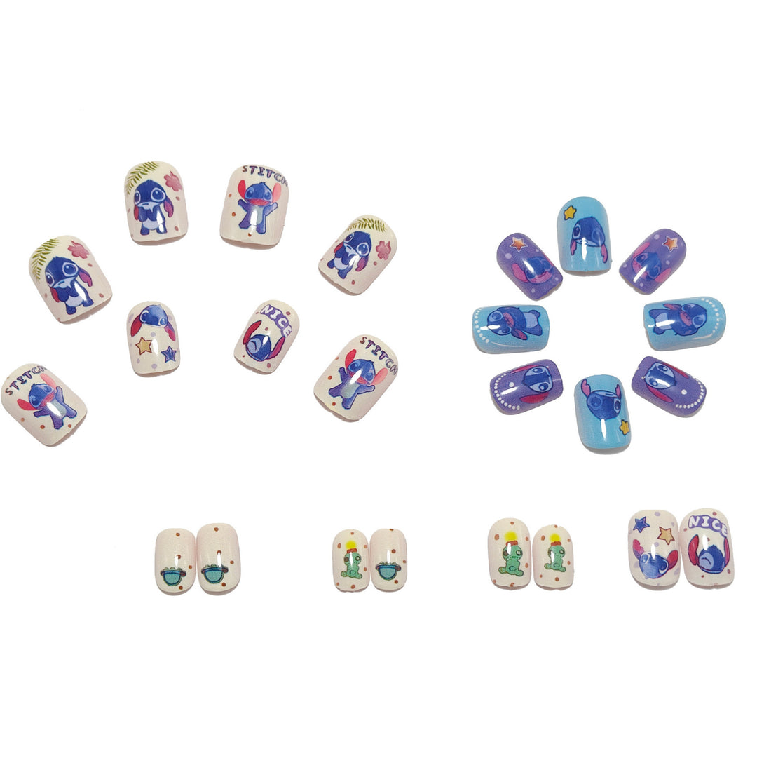 Creative artificial nails with playful animal design Kalsten