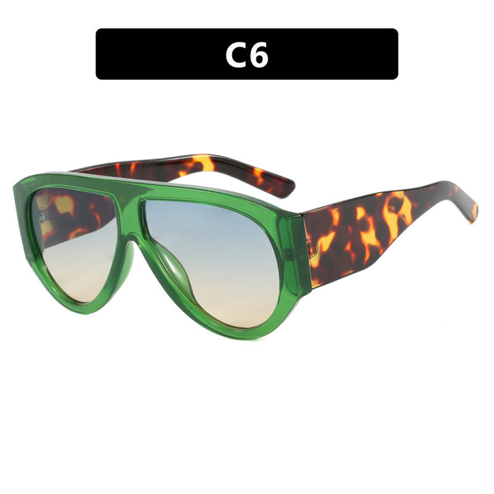 Ladies fashionable sunglasses in modern design with wide frame Kalsten