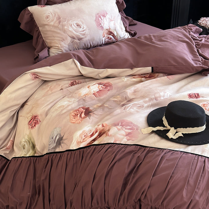 Bedding set made of cotton satin with rose watercolor print, ruffle and decorative bedspread