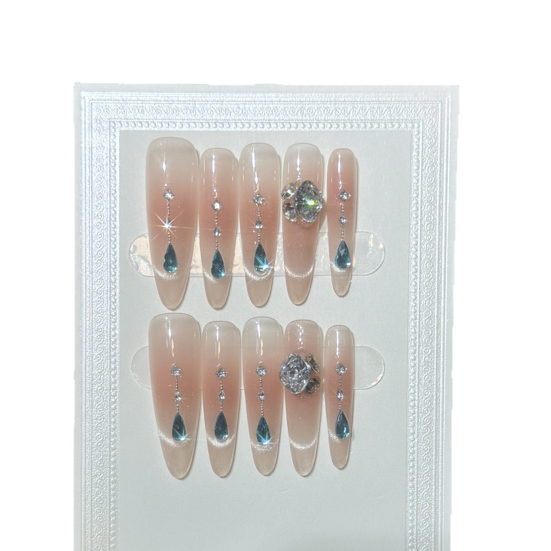 Glamorous Press-On Nail Art Set with Crystal Embellishments Kalsten