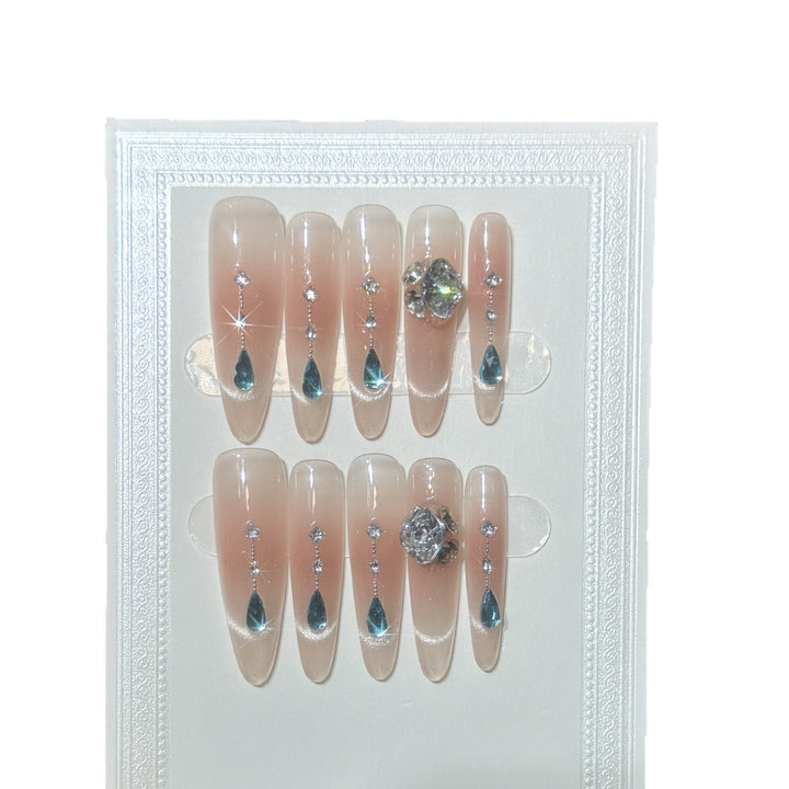 Glamorous Press-On Nail Art Set with Crystal Embellishments Kalsten