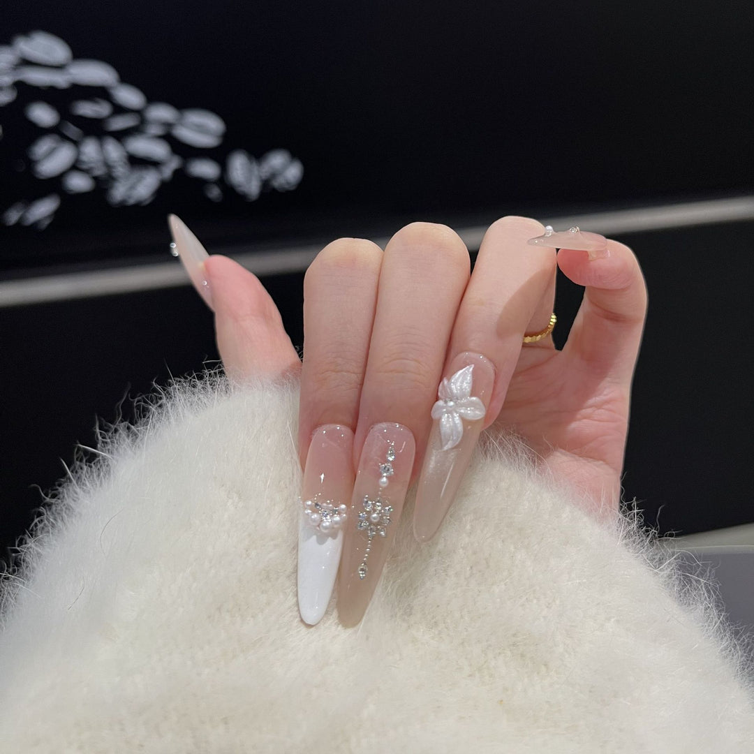 Ornate Press-On Nail Design Kalsten