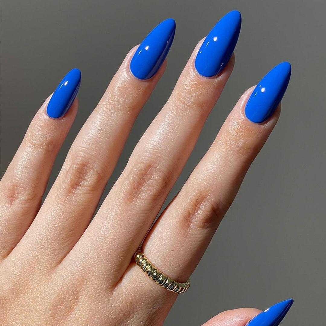 Acrylic nail set with elegant, shiny design Kalsten