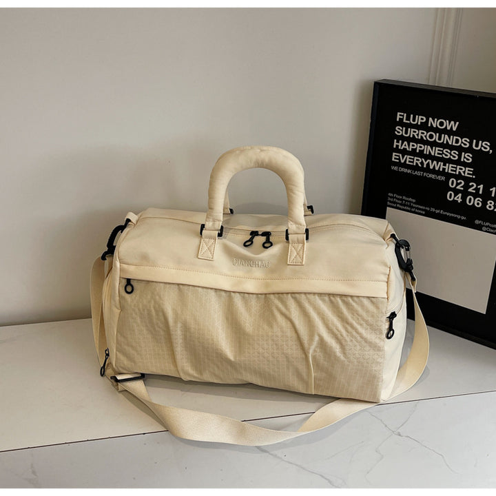 Sporty Travel Bag With Versatile Shopping Options Kalsten