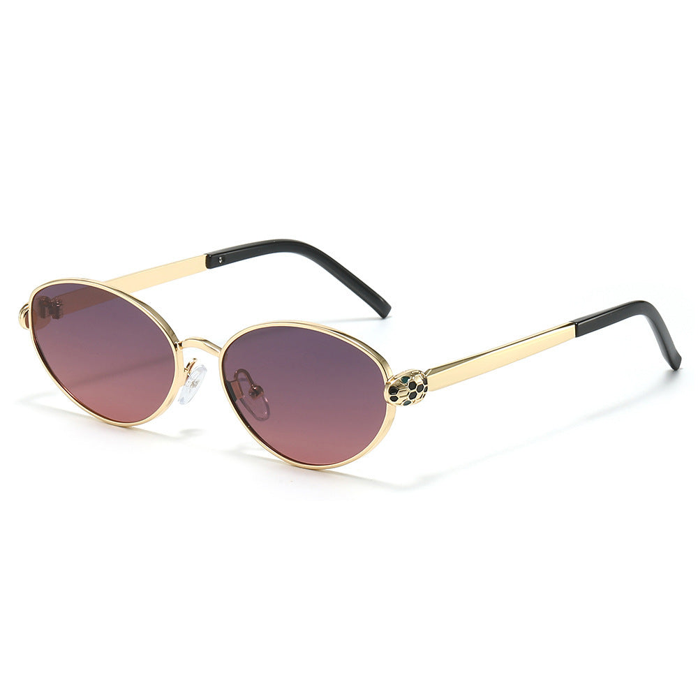 Chic Cat-Eye Sunglasses with Luxurious Gold Accents Kalsten