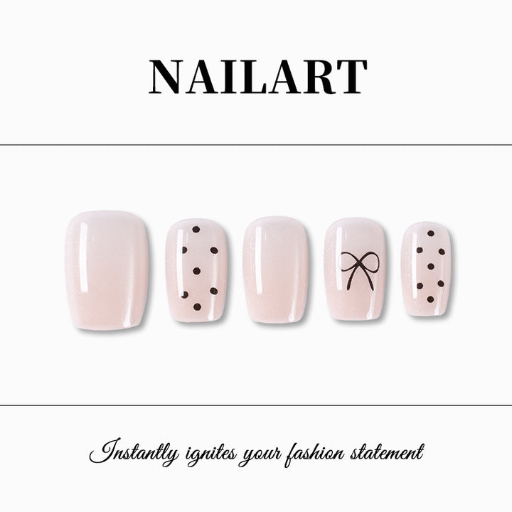 Chic Minimalist Press-On Nail Set Kalsten